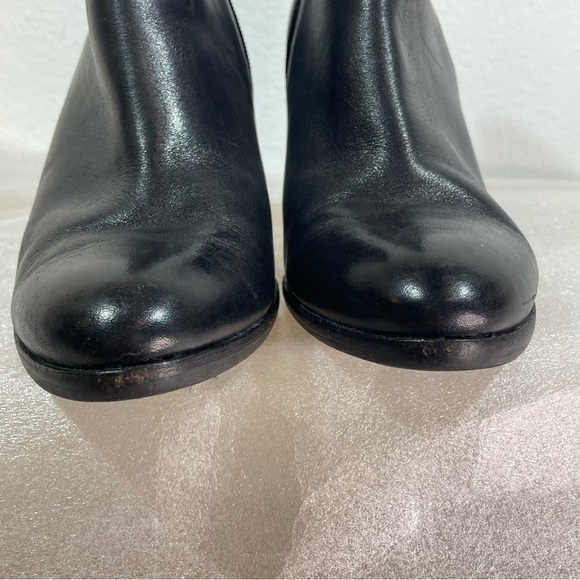 Vince Camuto black leather Debra side zipper ankle heeled boots - Picture 9 of 16